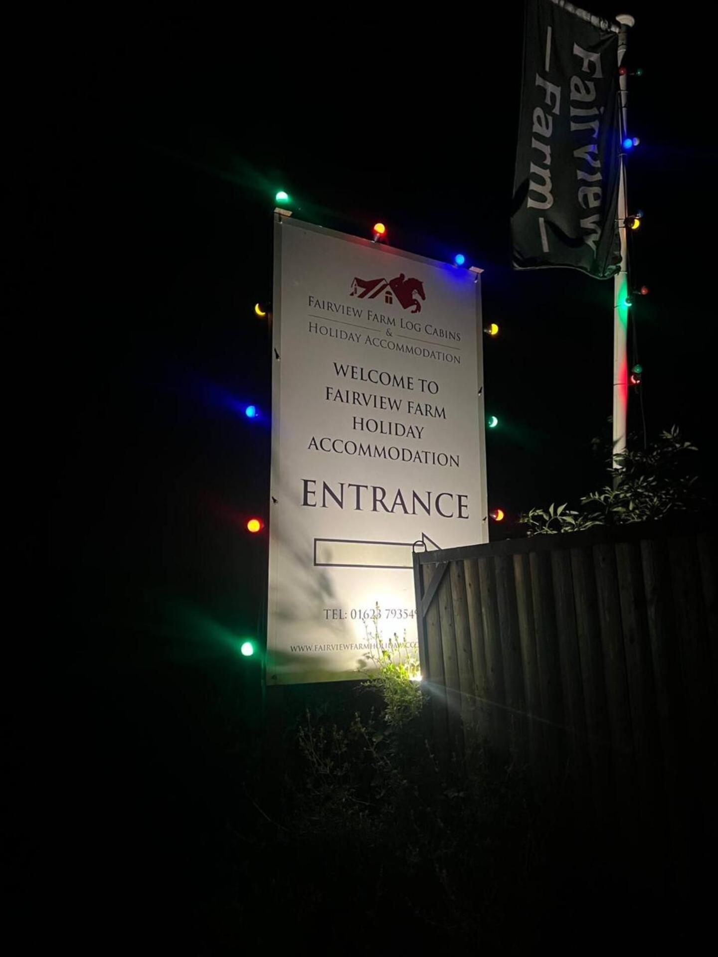 King Richard'S Luxury Lodge - Sleeps Up To 8 ,Dog Friendly ,Near Sherwood Forest At Fairview Farm In Nottingham Set In 88 Acres And Great For Groups,Family Gatherings,Corporate Events מראה חיצוני תמונה