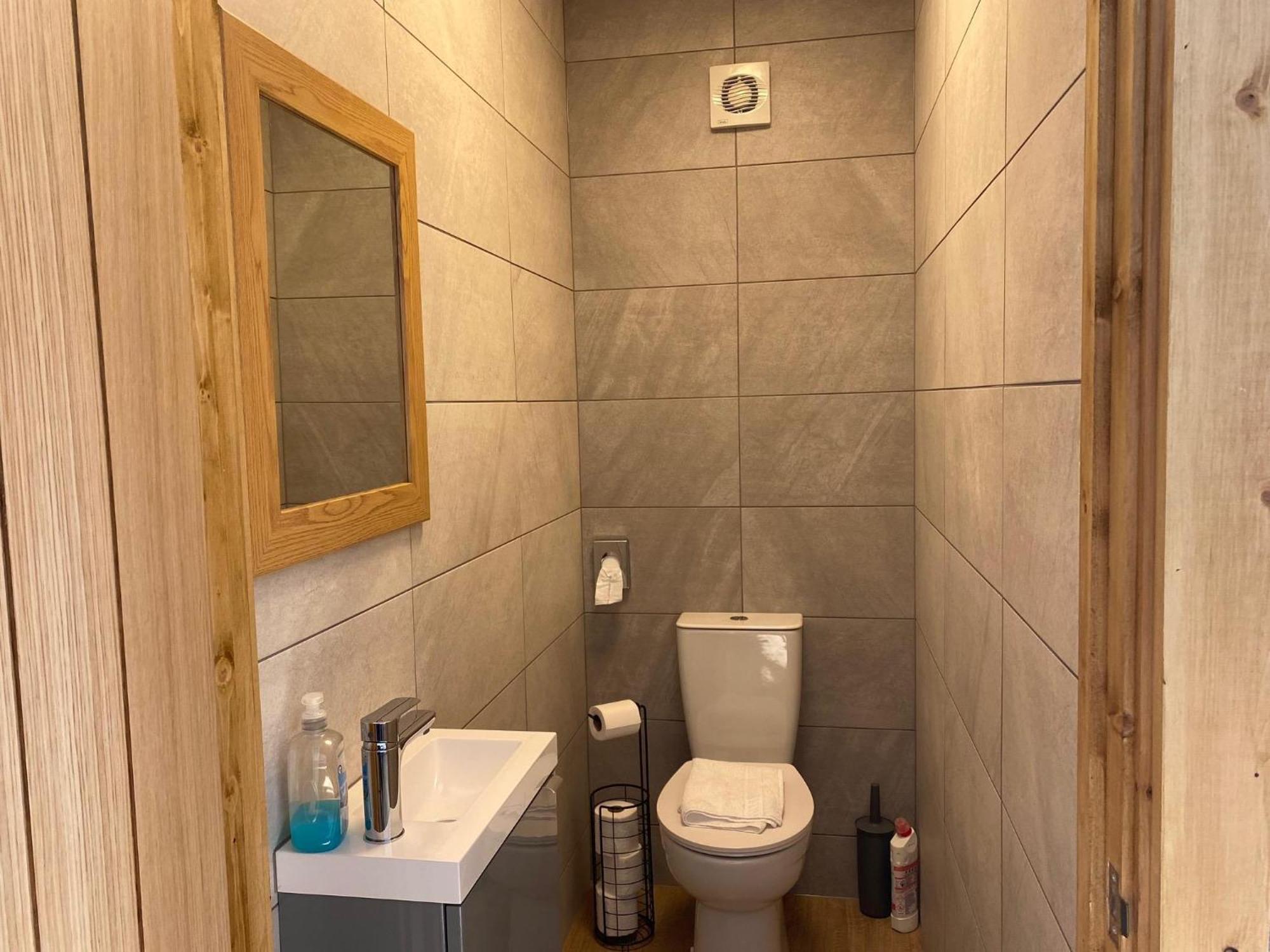 King Richard'S Luxury Lodge - Sleeps Up To 8 ,Dog Friendly ,Near Sherwood Forest At Fairview Farm In Nottingham Set In 88 Acres And Great For Groups,Family Gatherings,Corporate Events מראה חיצוני תמונה