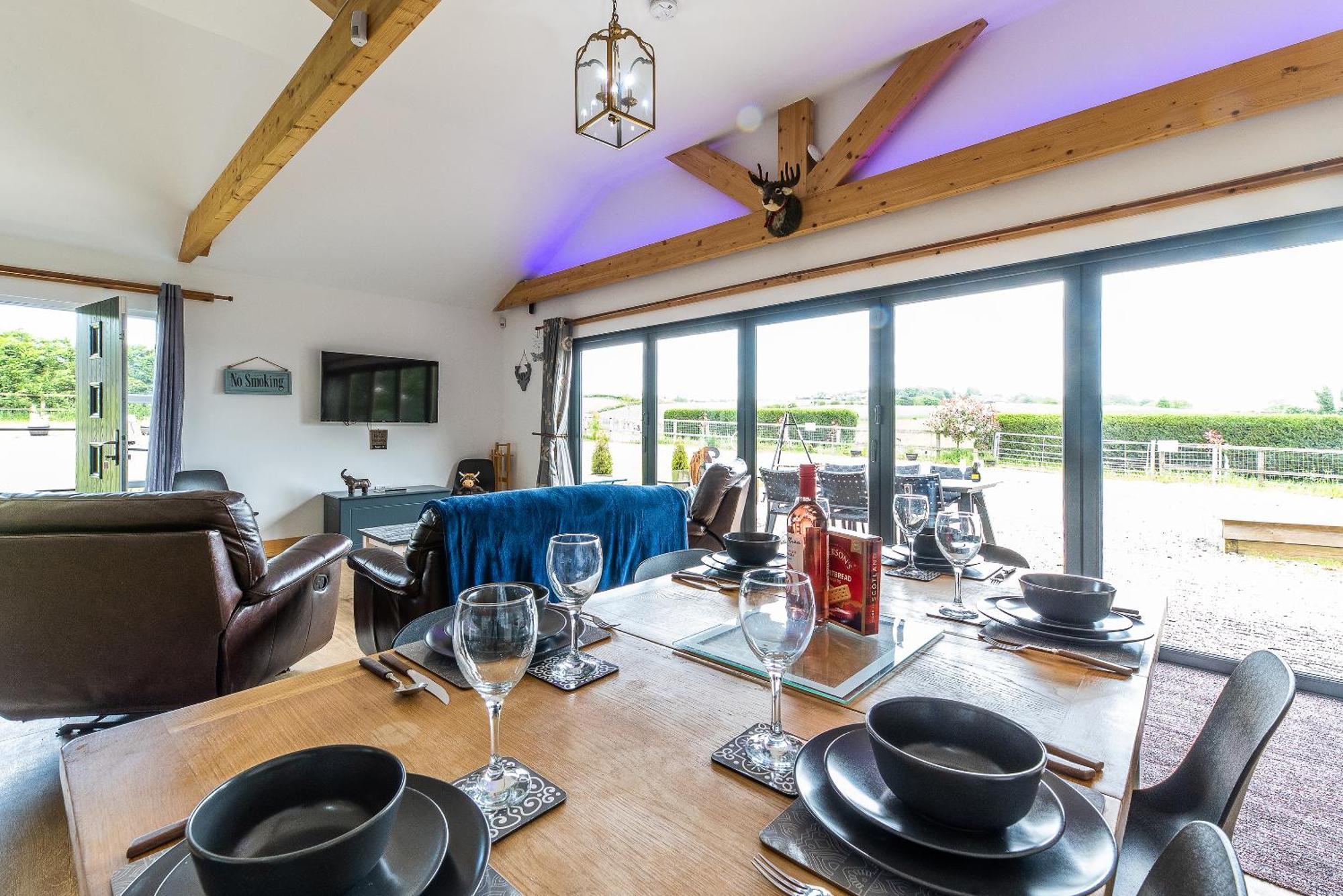 King Richard'S Luxury Lodge - Sleeps Up To 8 ,Dog Friendly ,Near Sherwood Forest At Fairview Farm In Nottingham Set In 88 Acres And Great For Groups,Family Gatherings,Corporate Events מראה חיצוני תמונה