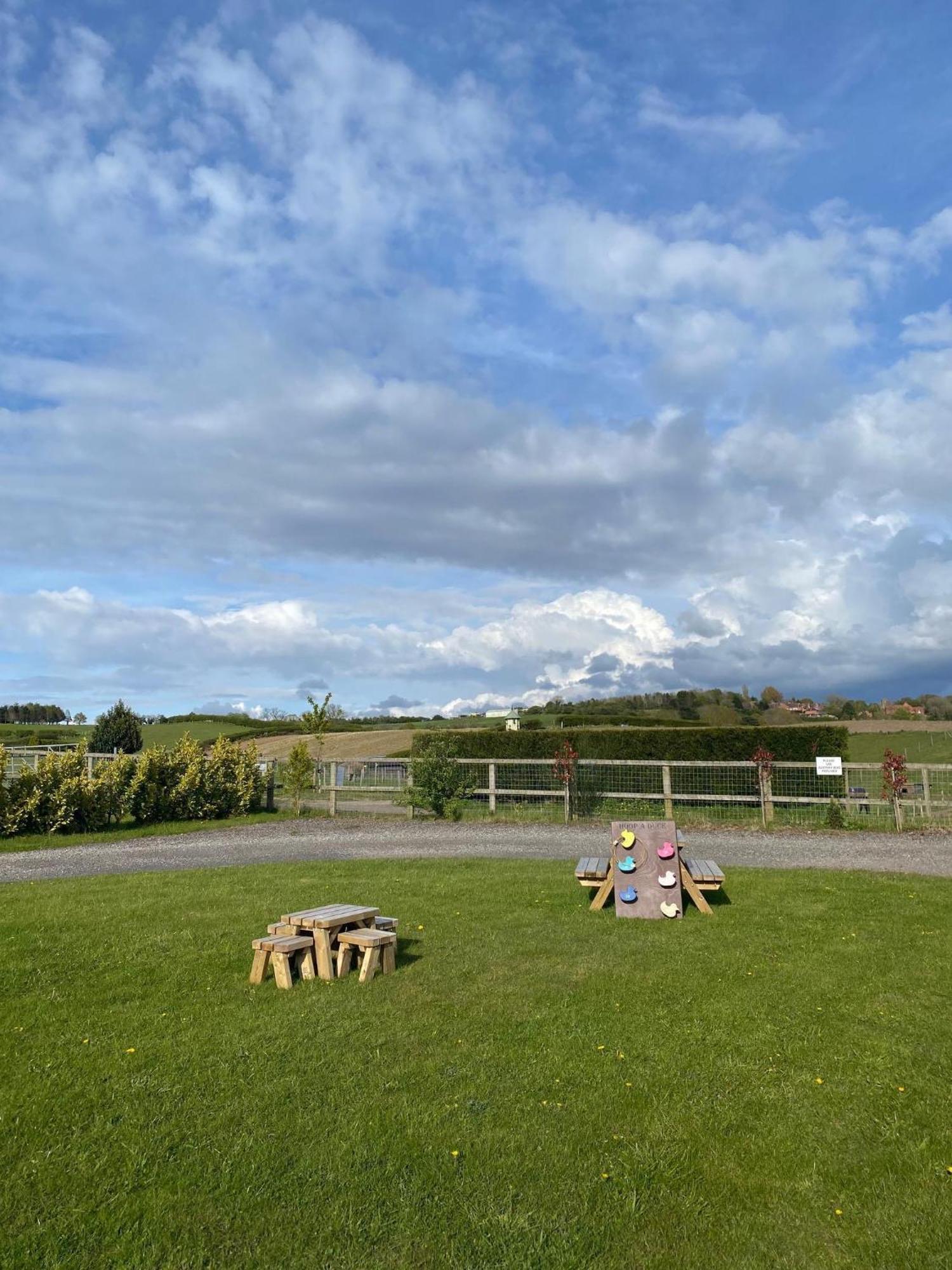 King Richard'S Luxury Lodge - Sleeps Up To 8 ,Dog Friendly ,Near Sherwood Forest At Fairview Farm In Nottingham Set In 88 Acres And Great For Groups,Family Gatherings,Corporate Events מראה חיצוני תמונה